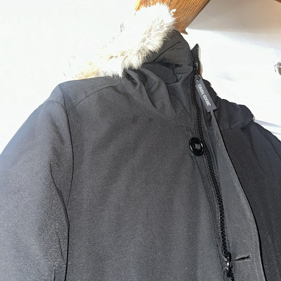 Men’s Canada Goose Chateau Parka with fur hood! - Picture 3 of 10